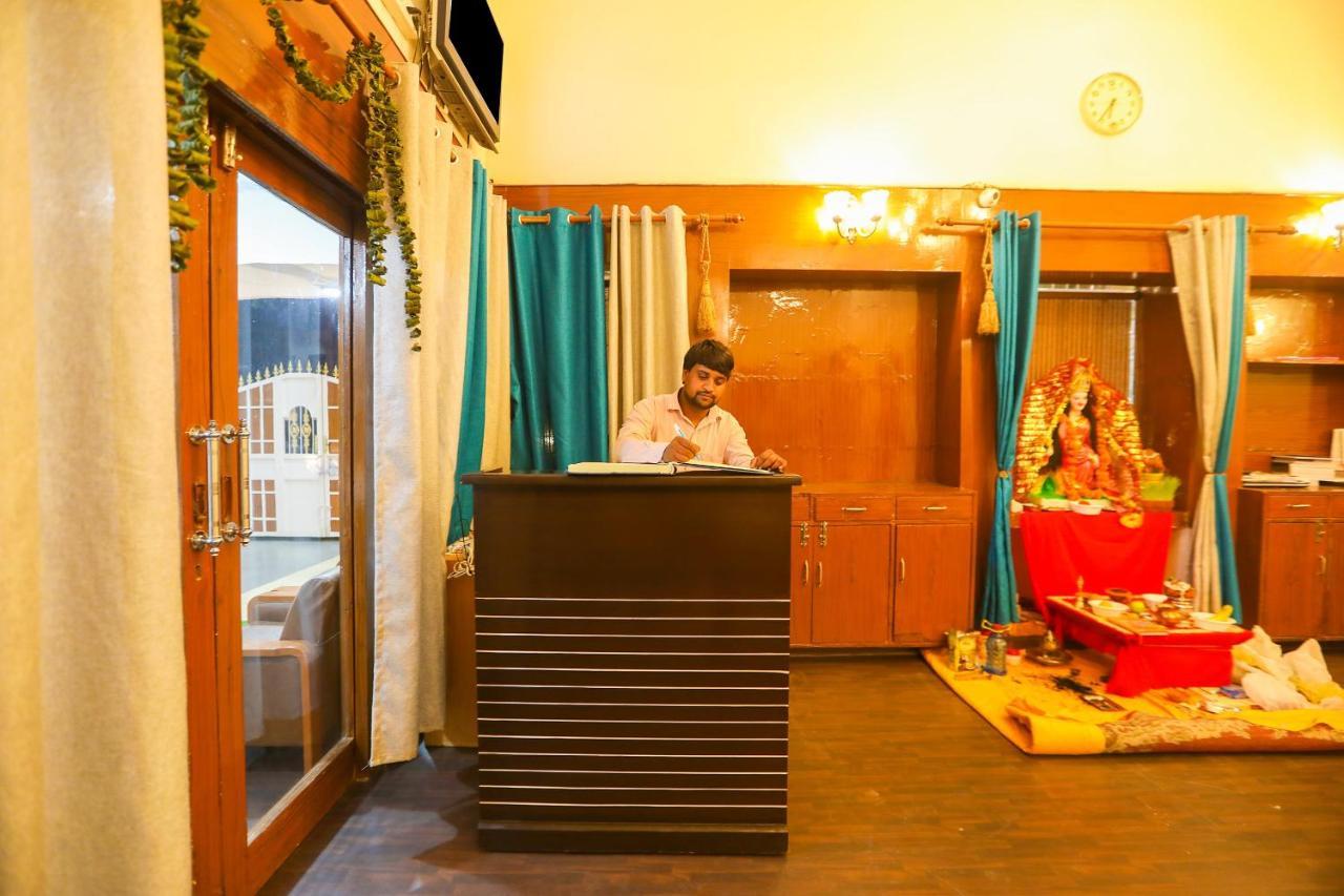 Oyo 62702 Golden Home Stay New Delhi Luaran gambar